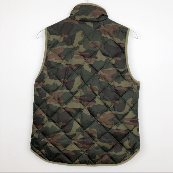 J.Crew quilted vest in camo - Picture 4 of 5